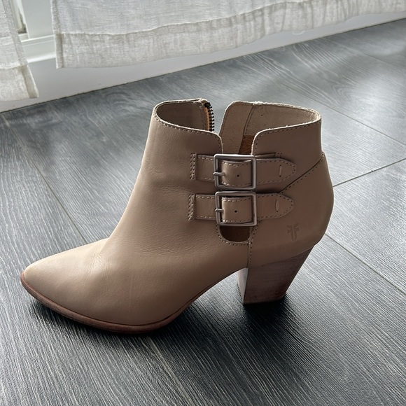 Cream Colour Frye Booties - Picture 3 of 5